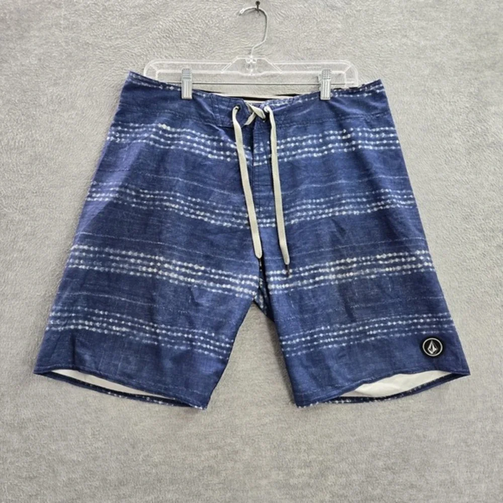 Volcom Men Swimwear 33 Blue Boardshorts Striped Lido Carillo‎ Cargo Pockets